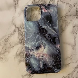 Casely IPhone 12 Pro case